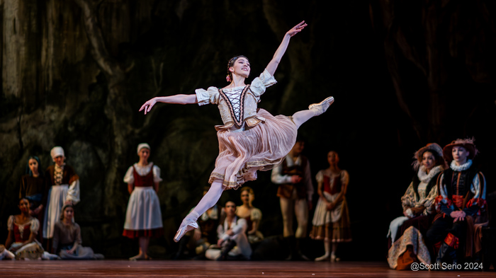 Review: GISELLE at The Academy Of Music Image
