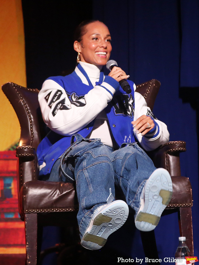 Photos: Alicia Keys & HELLS KITCHEN Company Get Ready for Broadway Image