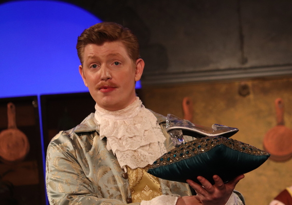 Photos: First Look At CINDERELLA The Musical At The Players Theatre 