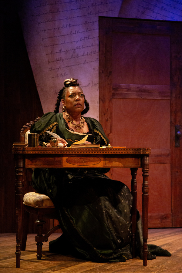 Photos: First Look At OR, At Santa Fe Playhouse Image