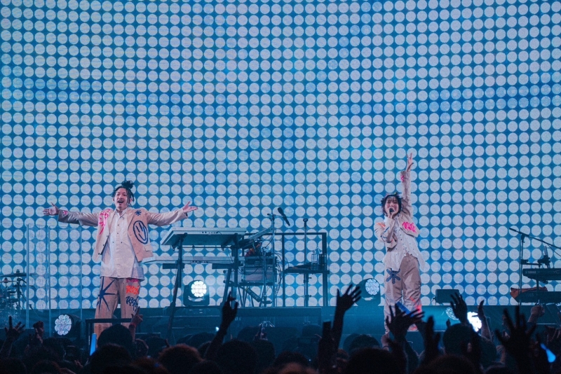 Review: YOASOBI'S FIRST ZEPP TOUR! 'POP OUT” at Zepp Osaka Bayside 