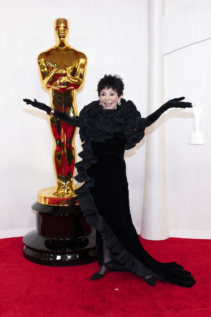 Photo: Rita Moreno Honors Chita Rivera on The Oscars Red Carpet Image