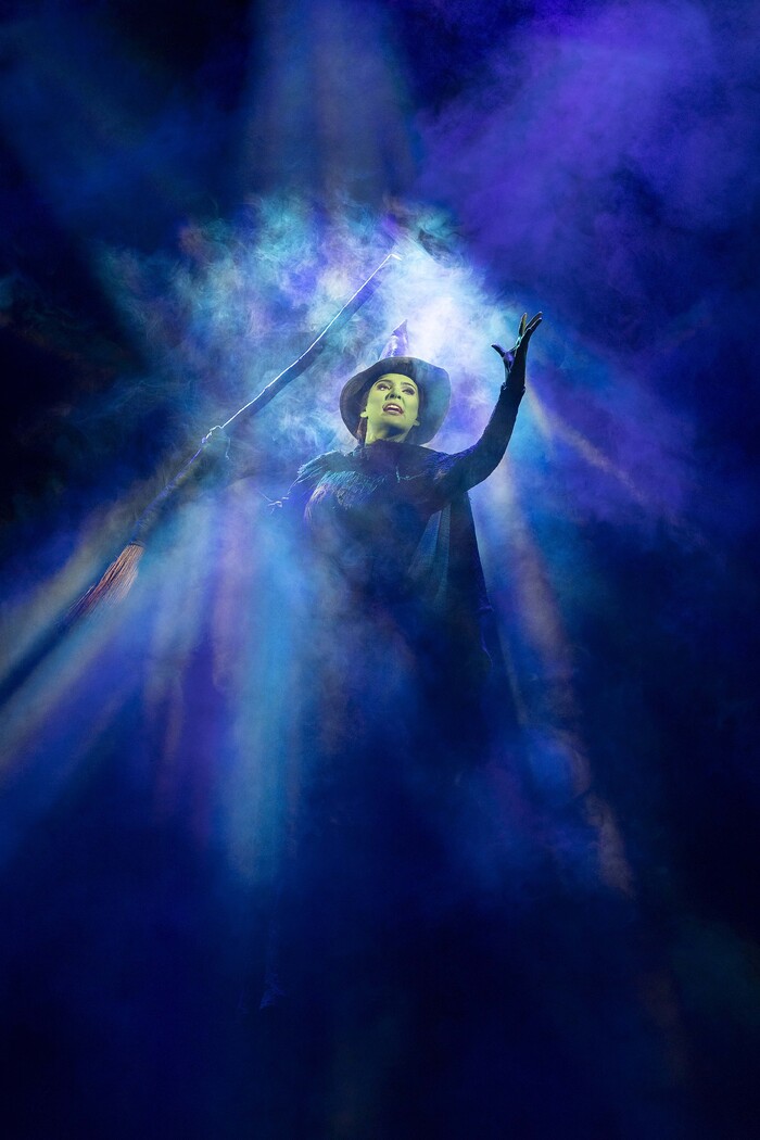 Review: WICKED at Regent Theatre Image
