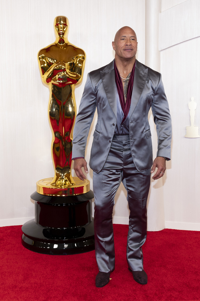 Photos: Danielle Brooks, Vanessa Hudgens & More Hit the Oscars Red Carpet 