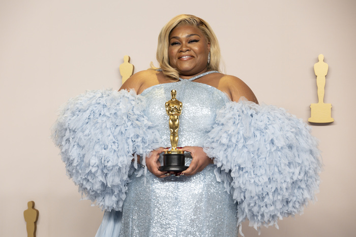 Photos: Inside the Oscars With Emma Stone, Michelle Yeoh & More Image