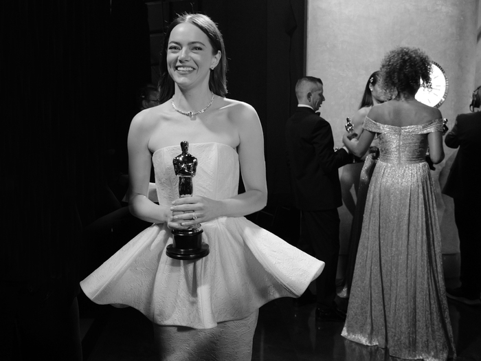 Photos: Inside the Oscars With Emma Stone, Michelle Yeoh & More Image