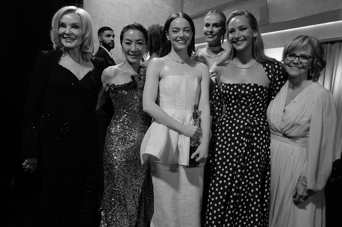 Photos: Inside the Oscars With Emma Stone, Michelle Yeoh & More Image