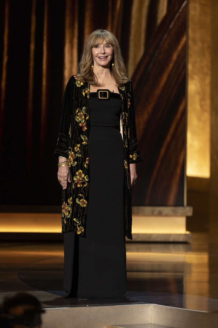 Photos: Inside the Oscars With Emma Stone, Michelle Yeoh & More Image