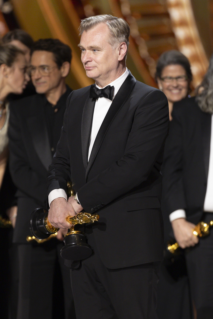 Photos: Inside the Oscars With Emma Stone, Michelle Yeoh & More Image