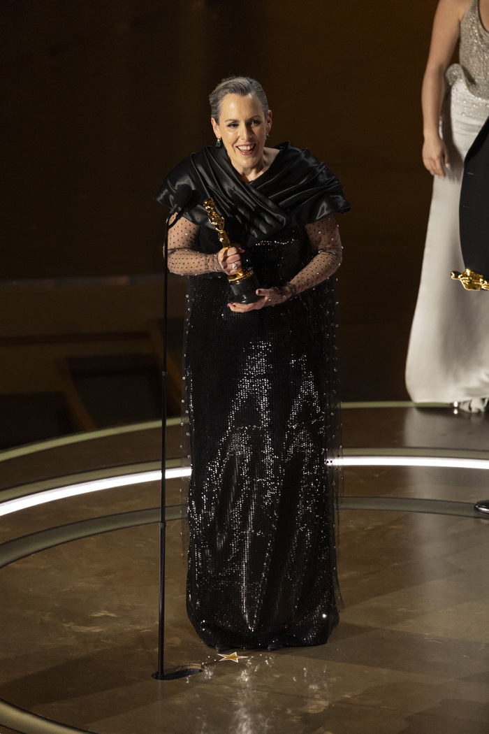 Photos: Inside the Oscars With Emma Stone, Michelle Yeoh & More Image
