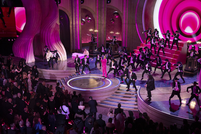 Photos: Inside the Oscars With Emma Stone, Michelle Yeoh & More Image