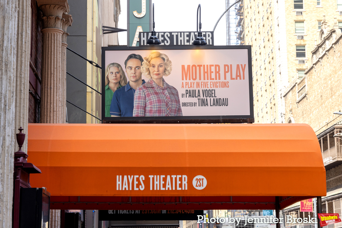 Up on the Marquee: MOTHER PLAY Image