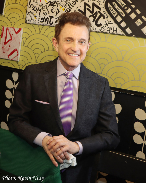 Photos: Jeff Harnar Celebrates Cole Porter at Birdland Image