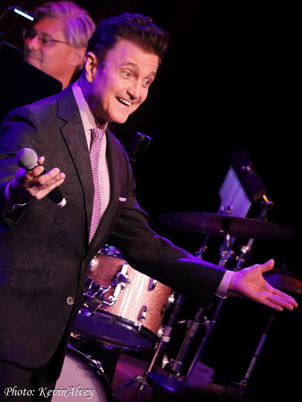 Photos: Jeff Harnar Celebrates Cole Porter at Birdland Image