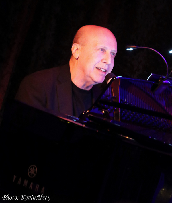 Photos: Jeff Harnar Celebrates Cole Porter at Birdland Image