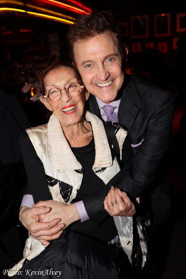 Photos: Jeff Harnar Celebrates Cole Porter at Birdland Image