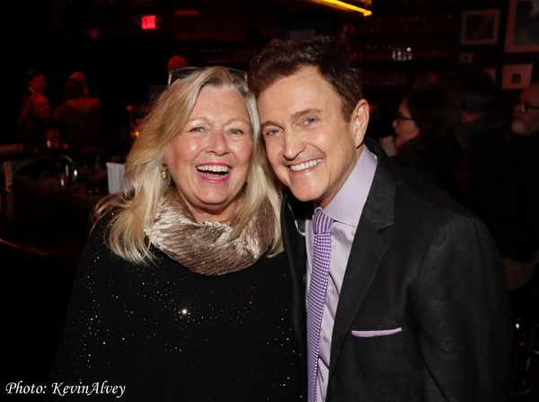 Photos: Jeff Harnar Celebrates Cole Porter at Birdland Image