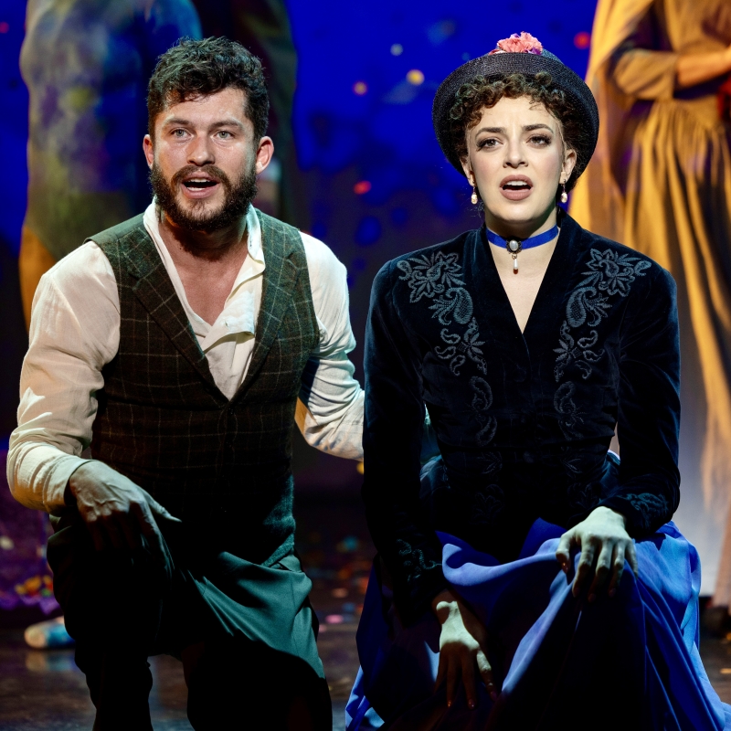 Review: SUNDAY IN THE PARK WITH GEORGE-An Exquisite Production at Axelrod PAC Image
