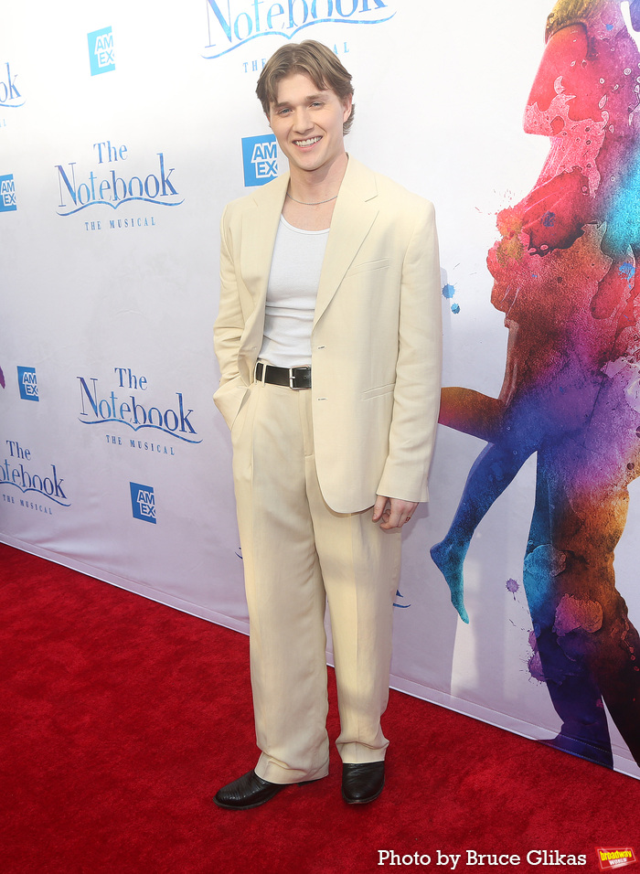 Photos: THE NOTEBOOK Cast & Creative Team Walk the Red Carpet on Opening Night Image