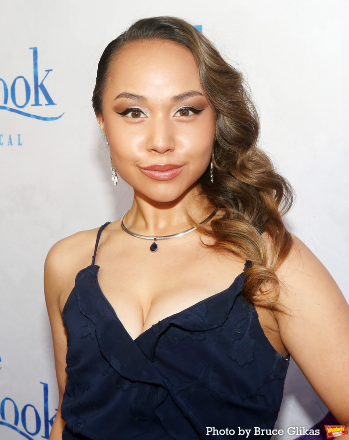 Photos: On the Red Carpet at Opening Night of THE NOTEBOOK Image