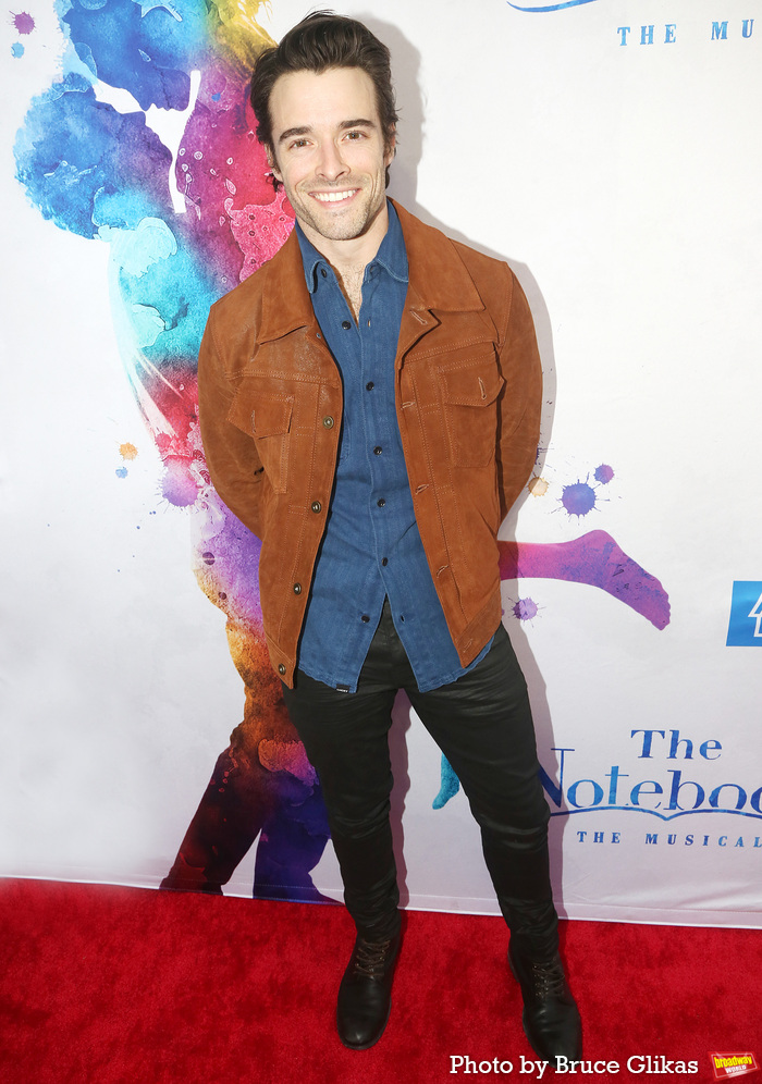 Photos: On the Red Carpet at Opening Night of THE NOTEBOOK Image