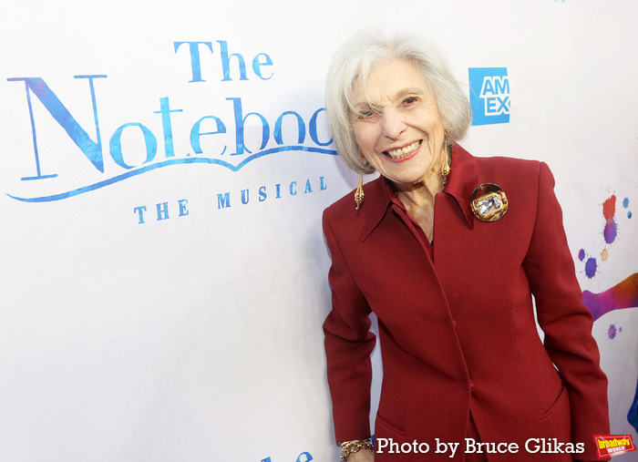 Photos: On the Red Carpet at Opening Night of THE NOTEBOOK Image