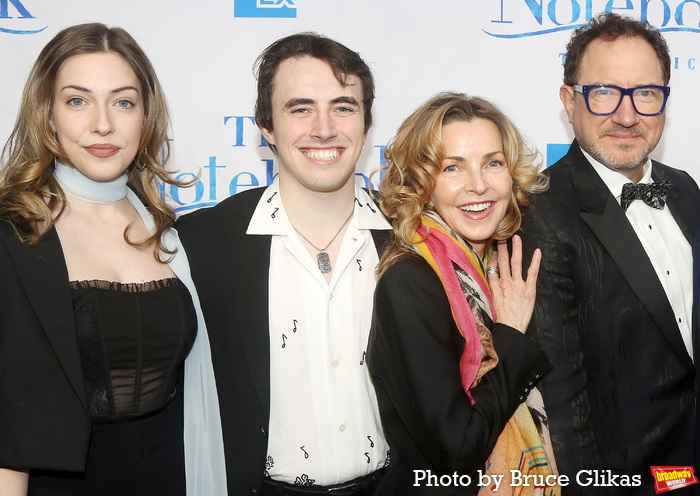 Photos: On the Red Carpet at Opening Night of THE NOTEBOOK Image