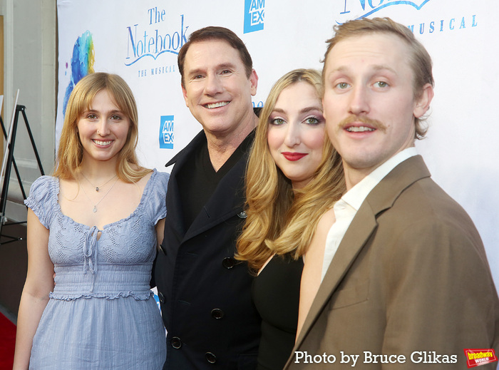 Photos: On the Red Carpet at Opening Night of THE NOTEBOOK Image