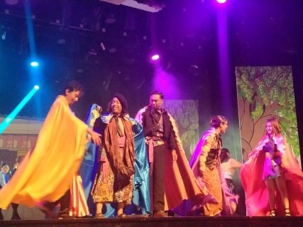 Review: Teater Keliling Celebrates 50th Anniversary with the Psychedelic Musikal Mega Mega 