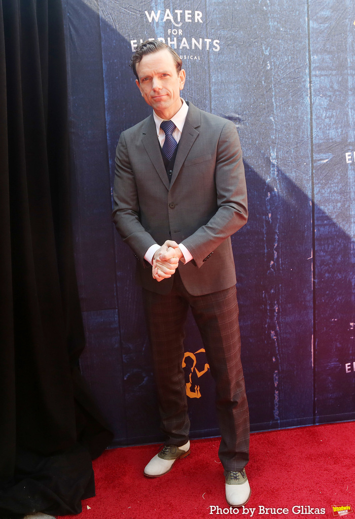 Photos: WATER FOR ELEPHANTS Company Celebrates Opening Night Image