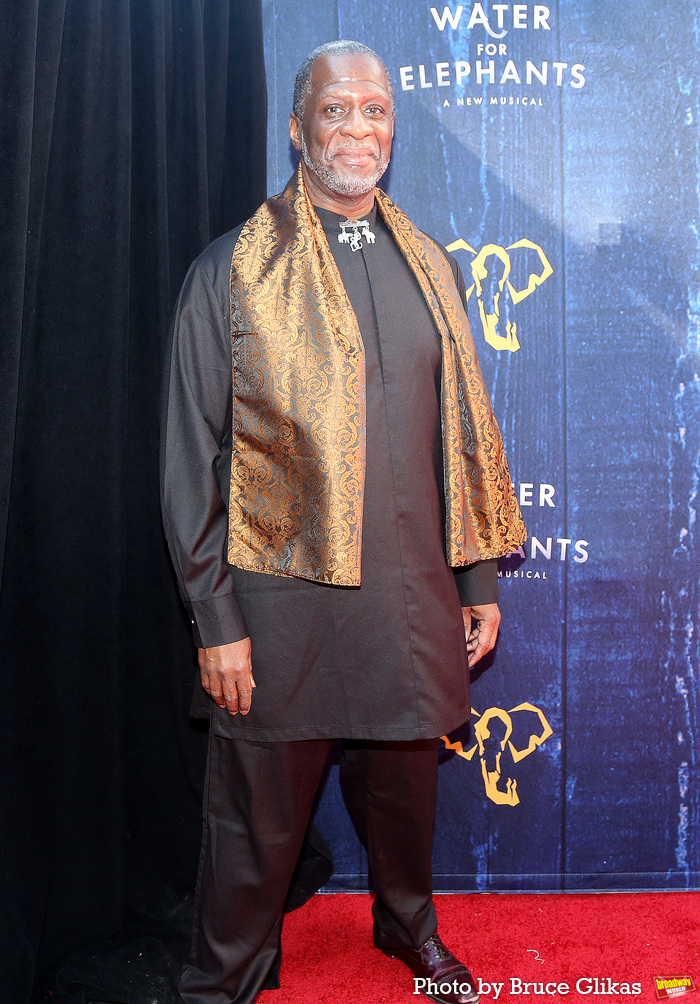 Photos: WATER FOR ELEPHANTS Company Celebrates Opening Night Image