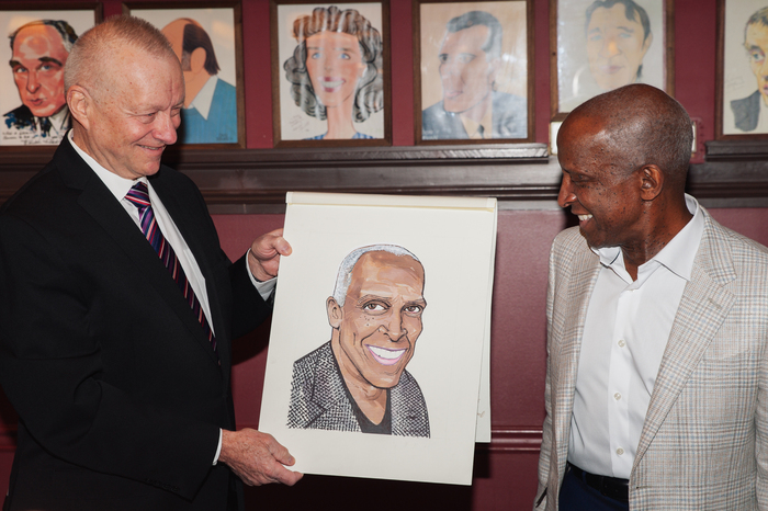 Photos: THE NOTEBOOK's Dorian Harewood Receives Portrait at Sardi's Image