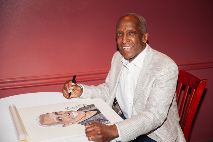 Photos: THE NOTEBOOK's Dorian Harewood Receives Portrait at Sardi's Image