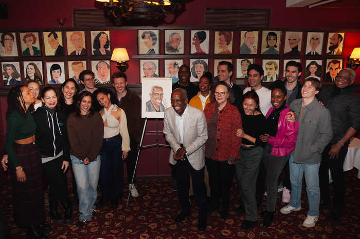 Photos: THE NOTEBOOK's Dorian Harewood Receives Portrait at Sardi's Image