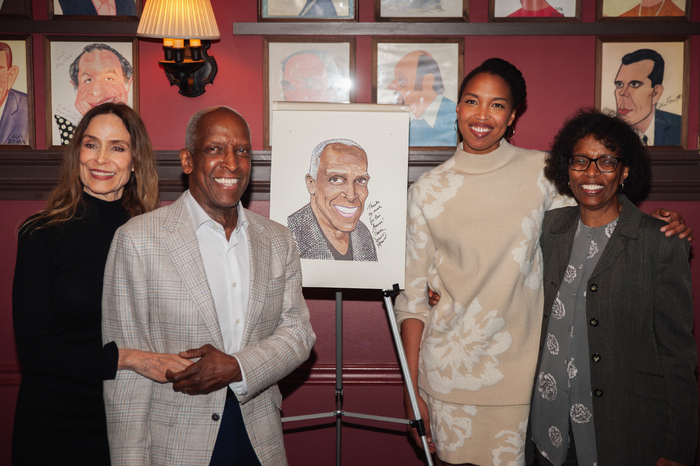 Photos: THE NOTEBOOK's Dorian Harewood Receives Portrait at Sardi's Image