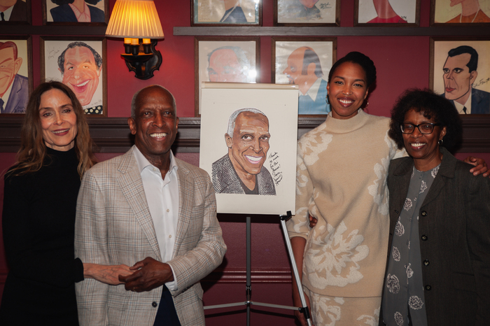Photos: THE NOTEBOOK's Dorian Harewood Receives Portrait at Sardi's Image