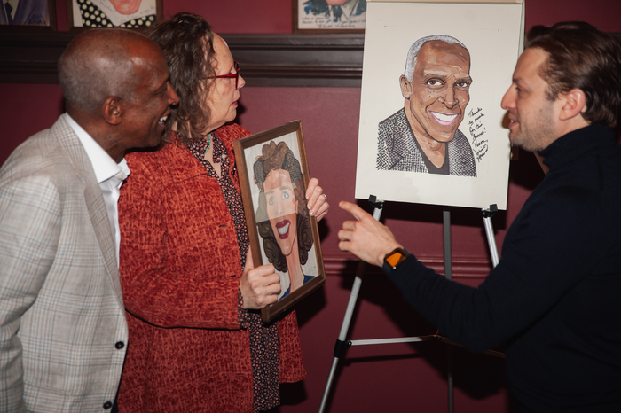 Photos: THE NOTEBOOK's Dorian Harewood Receives Portrait at Sardi's Image