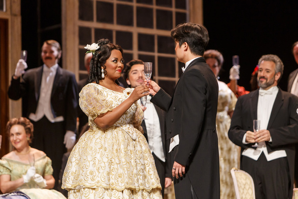 Photos: First Look at Pittsburgh Opera's Production Of LA TRAVIATA Image