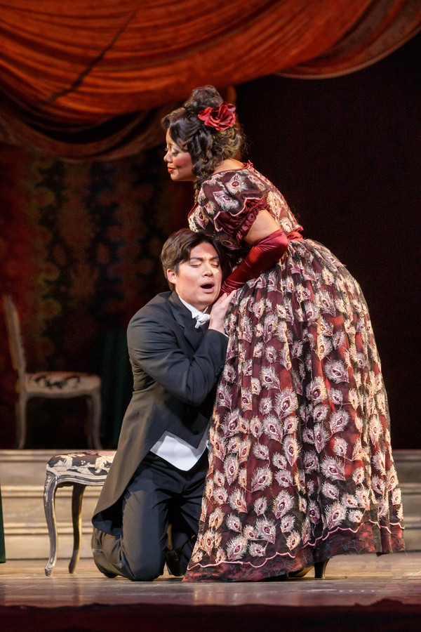 Photos: First Look at Pittsburgh Opera's Production Of LA TRAVIATA Image