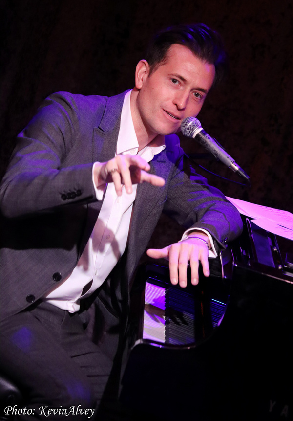 Photos: Go Inside Victoria Shaw's UNDER THE COVERS at Birdland Image