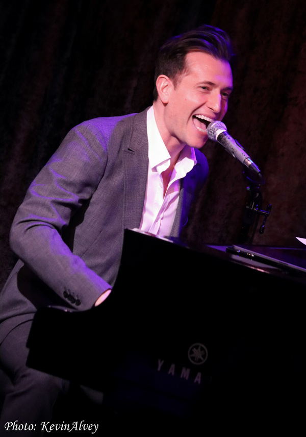 Photos: Go Inside Victoria Shaw's UNDER THE COVERS at Birdland Image