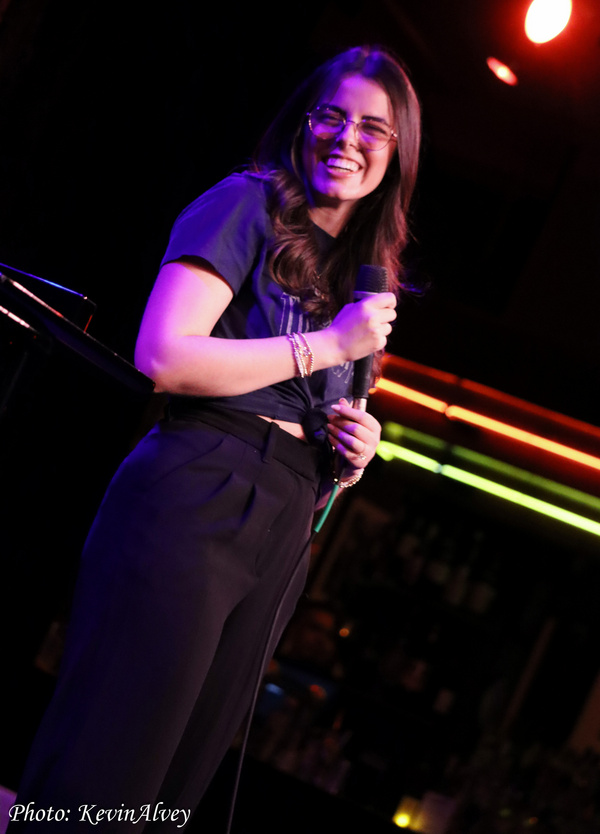Photos: Go Inside Victoria Shaw's UNDER THE COVERS at Birdland Image