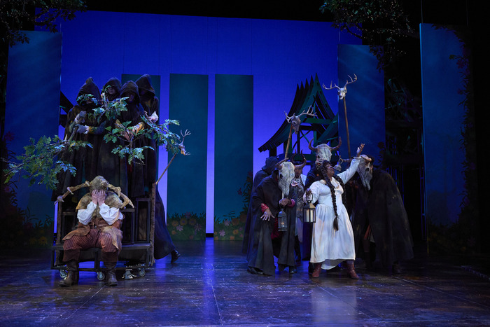 Photos: First Look at Great Lakes Theater's THE MERRY WIVES OF WINDSOR Image