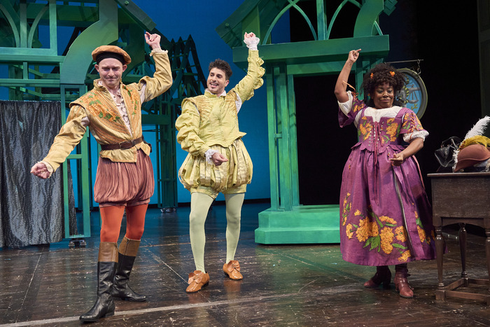 Photos: First Look at Great Lakes Theater's THE MERRY WIVES OF WINDSOR 