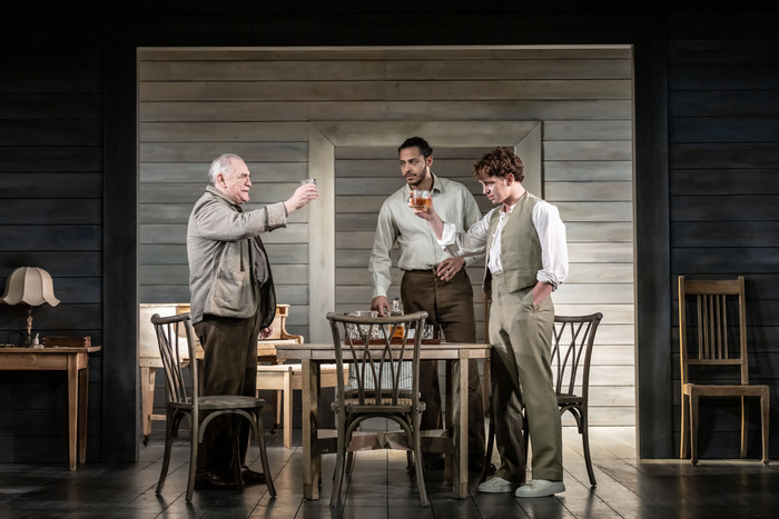 Photos: First Look at LONG DAY'S JOURNEY INTO NIGHT Image