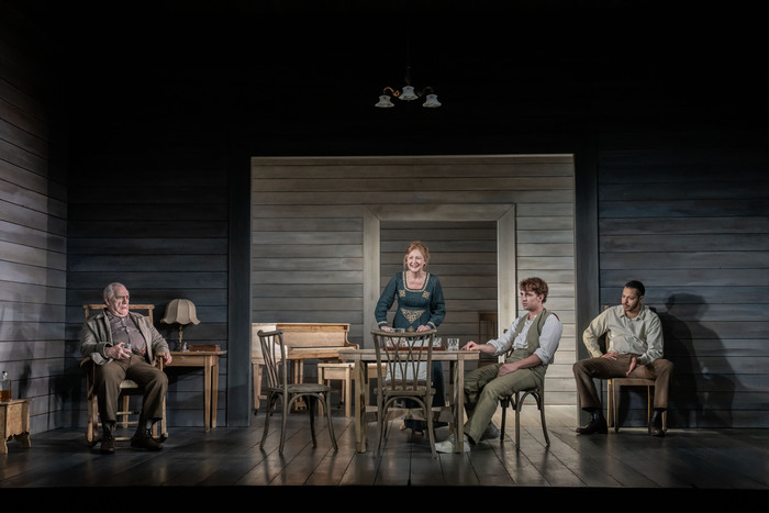 Photos: First Look at LONG DAY'S JOURNEY INTO NIGHT Image