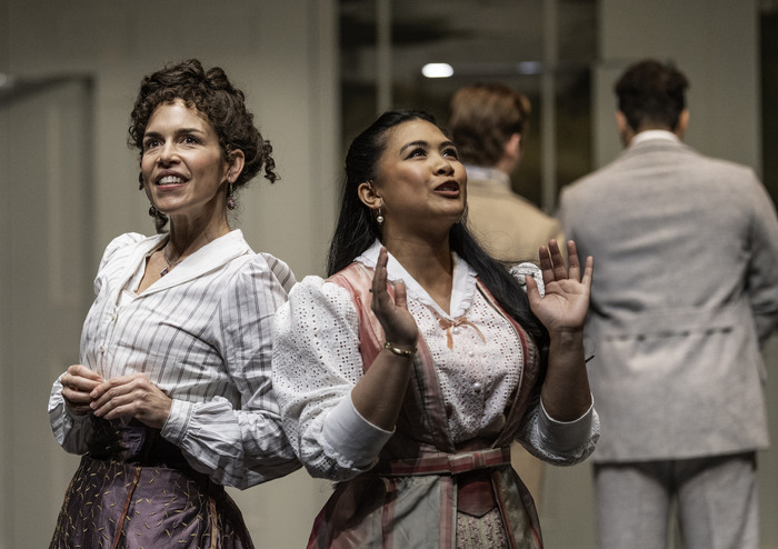 Photos: First Look at THE IMPORTANCE OF BEING EARNEST at Pittsburgh Public Theater Image