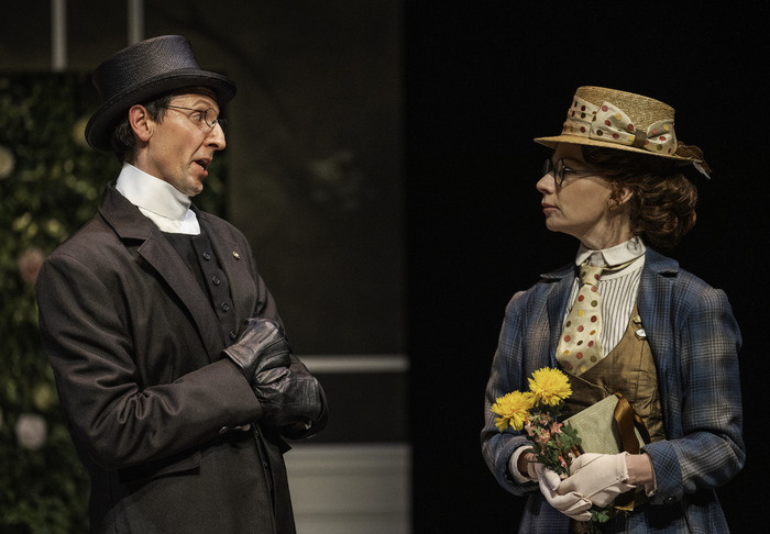 Photos: First Look at THE IMPORTANCE OF BEING EARNEST at Pittsburgh Public Theater Image