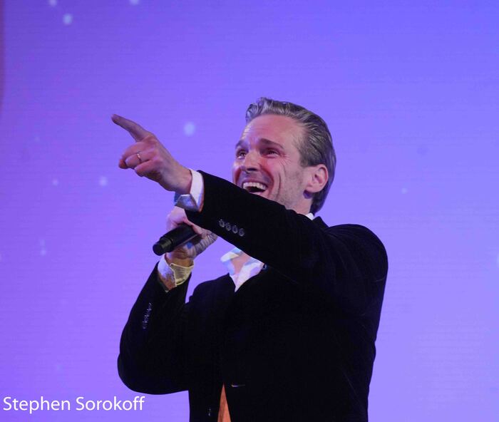 Photos: Hugh Panaro Kicks Off Easter Weekend at The Wick Image
