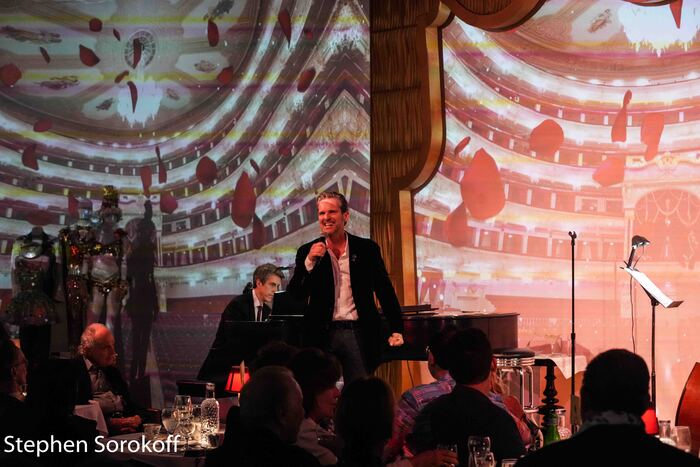Photos: Hugh Panaro Kicks Off Easter Weekend at The Wick Image